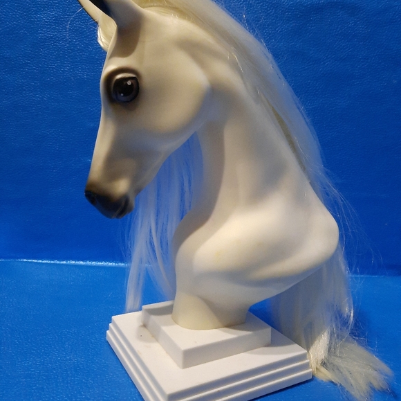 Breyer Mane Beauty White Stallion Bust Breyer Reeves Int Styling Head Bookend? - Picture 5 of 10